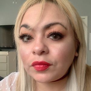 Meet your Posher, Lisandra